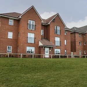 Woodside View Apartment Whitby
